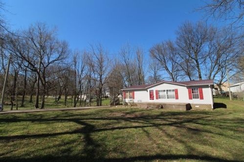 1333 Good Hope Cemetery Rd, Oak Grove, KY 42262-9315