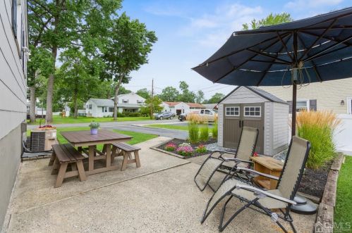 243 Oakland Ave, South Plainfield NJ  07080-4040 exterior