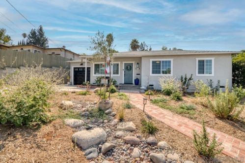3587 Foursome Dr, La Mesa, CA 91941-8052
