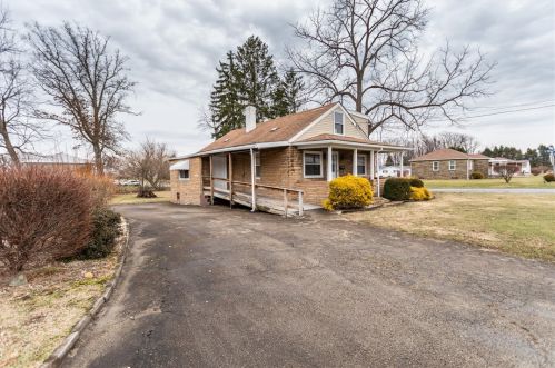 1402 Green St, South Connellsville, PA 15425-2953