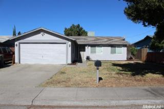 213 Emerald Ave, Modesto CA  95351-1955 exterior
