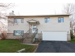 7988 170th St, Lakeville, MN 55044-9164