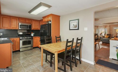 41 Andaloro Way, West Deptford NJ  08093-1640 exterior
