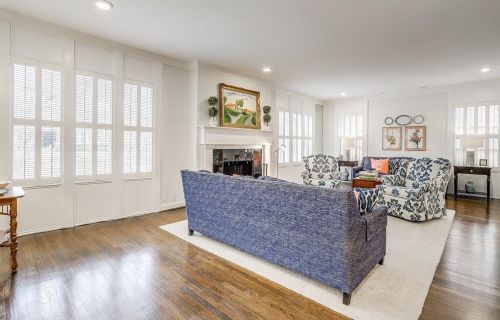 2131 Warner Rd, Fort Worth TX  76110-1747 exterior