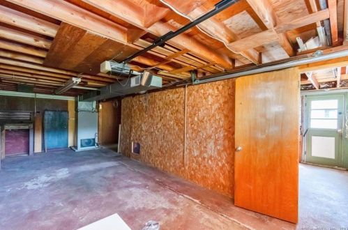 11 Bristol Rd, Windsor Locks CT  06096-2009 exterior