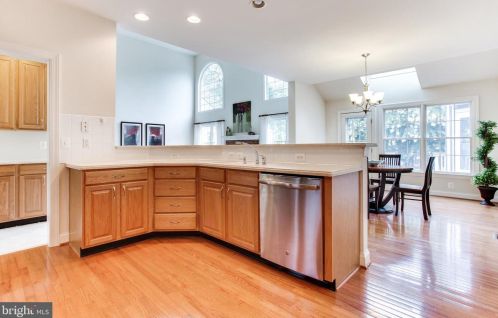 5594 Tucson Ct, Haymarket VA  20169-3145 exterior