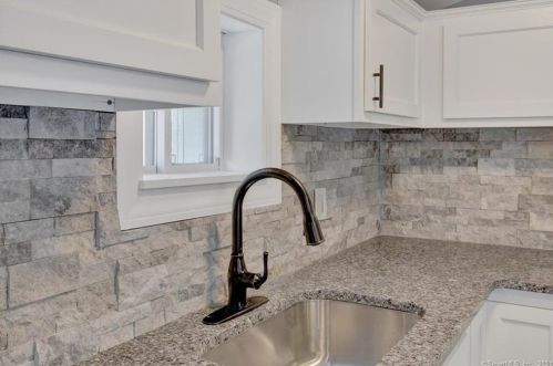 1300 Spindle Hill Rd, Waterbury CT  06716-1223 exterior