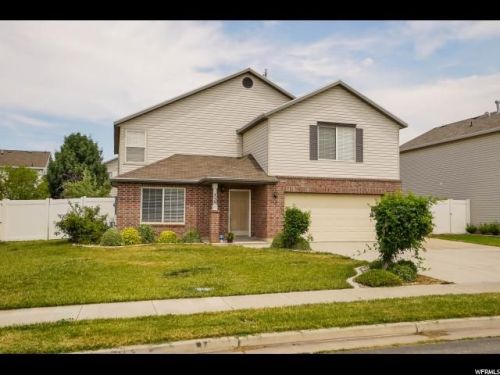 759 2000, Clearfield UT  84015-9042 exterior