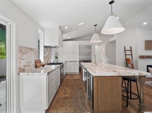 5267 Gould Ave, La Canada CA  91011-2443 exterior