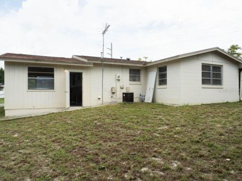 2891 Canal Rd, Deltona FL  32738-3452 exterior