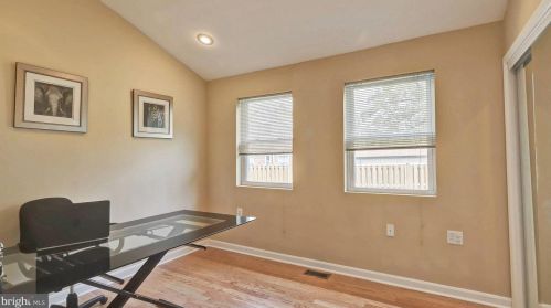 7127 Roosevelt Ave, Falls Church VA  22042-1623 exterior