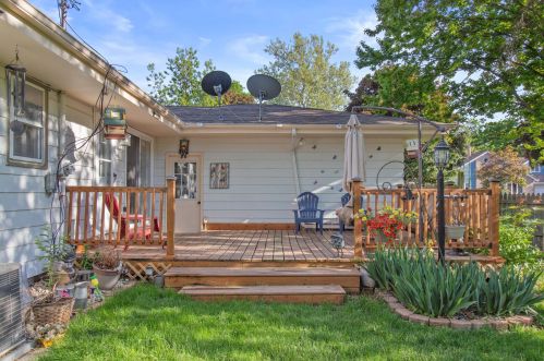 1912 Halsey Ave, Milwaukee, WI 53221-2844