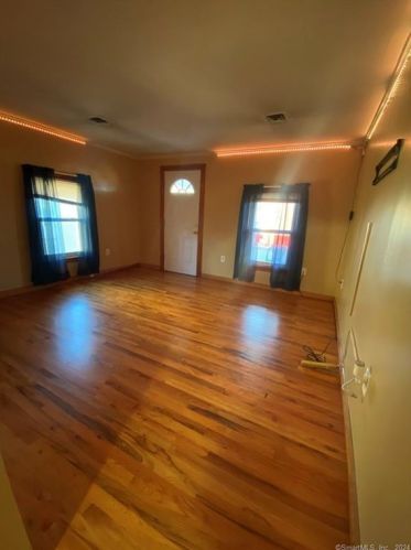 146 Olivia St, Derby CT  06418-1713 exterior
