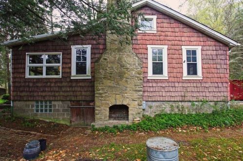 2473 Pleuchel Rd, Sewickley, PA 15143-9154
