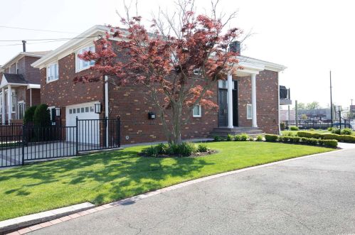 164-02 95th St, Jamaica, NY 11414-2215