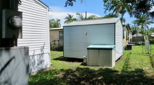 10435 Wood Smoke St, Saint James City FL  33956-3238 exterior