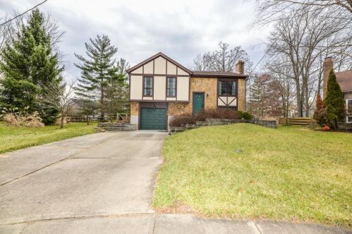 7955 Autumnwind Dr, Cincinnati, OH 45249-1246