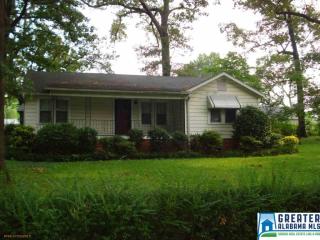 1449 Dogwood Ln, Bessemer, AL 35023-4374