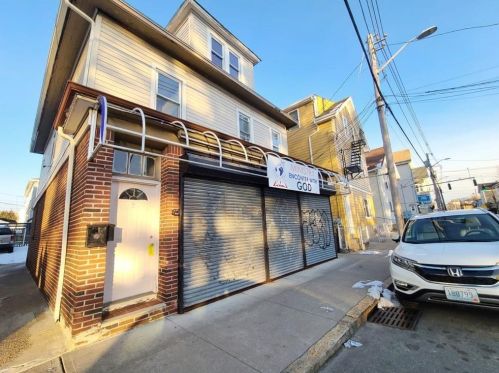 559 Branch Ave, Providence, RI 02904-2207