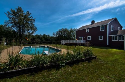 56 Bryant Rd, Belmont NH  03220-3626 exterior