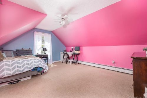 24 Muir Ave, Bristol CT  06010-7214 exterior