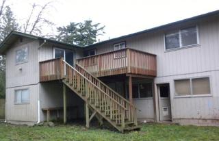 6827 Helena Dr, Bremerton, WA 98311-9532