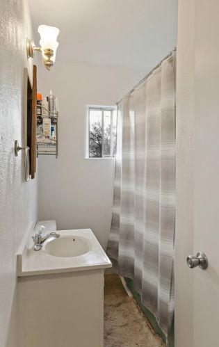 277 Myrtle, Valley Springs CA 95252-8798 exterior