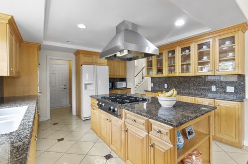 24409 Neece Ave, Torrance CA  90505-6523 exterior