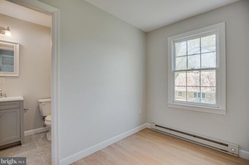 10600 Woodland Dr, Fredericksburg VA  22407-7759 exterior