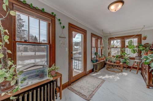 1207 Charlton St, Saint Paul MN 55118-2922 exterior