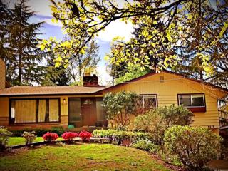 3217 90th Pl, Mercer Island WA  98040-3120 exterior