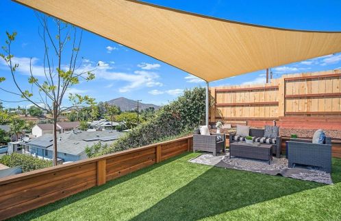 6025 Kelton Ave, La Mesa CA  91942-2728 exterior