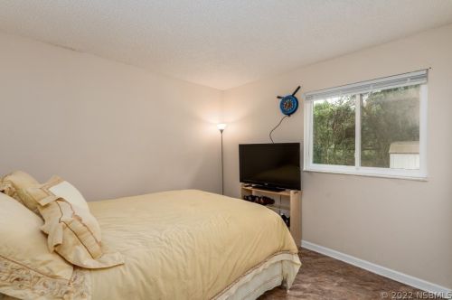 2033 Brewster Dr, Deltona FL  32738-9597 exterior