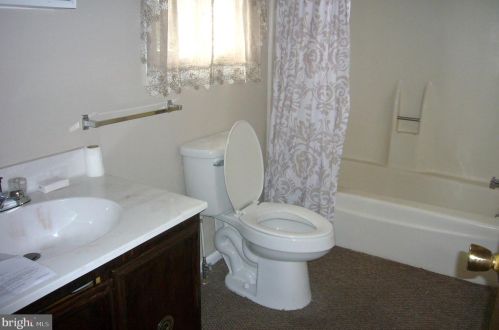 612 Water St, Shoemakersville PA  19555-1317 exterior