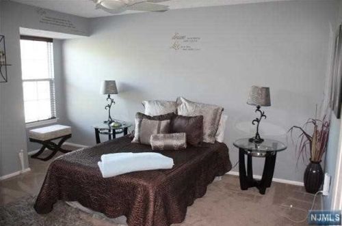 1362 Oxford St, Mahwah NJ  07430-3260 exterior