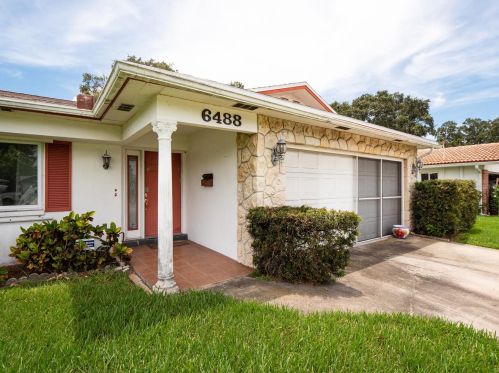 6488 30th Ave, Saint Petersburg, FL 33710-3231