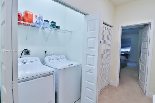 15832 91st Ct, Hialeah FL  33018-1951 exterior