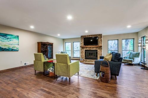 913 Creekdale Dr, Richardson, TX 75080-4907