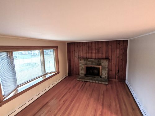 97 Wheeler Ave, Salem NH  03079-3494 exterior