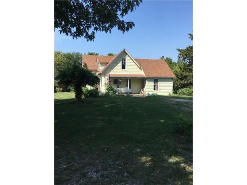 307 4th St, Mitchellville, IA 50169-9783