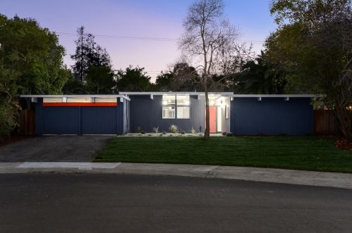 4062 Ben Lomond Dr, Palo Alto, CA 94306-4502