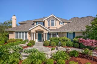 3363 214th Pl, Redmond WA  98075-6273 exterior