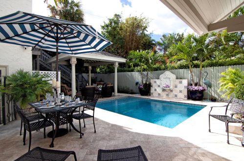 258 Granada Rd, West Palm Beach FL  33401-7921 exterior