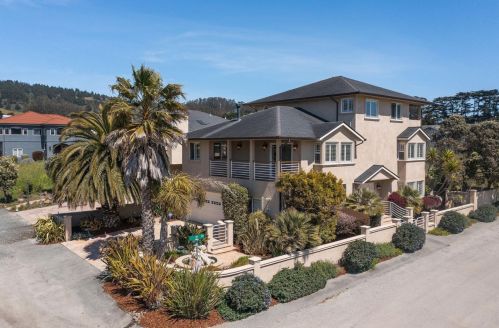 160 Cortez Ave, Princeton By The Sea, CA 94019-5324