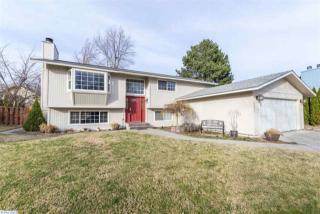 6021 Sylvester St, Pasco, WA 99301-2119