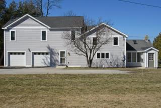 246 Staton Dr, Potash Point, VT 05491-9143