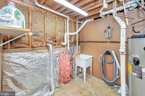 6103 Windsor Dr, Fredericksburg VA  22407-5036 exterior