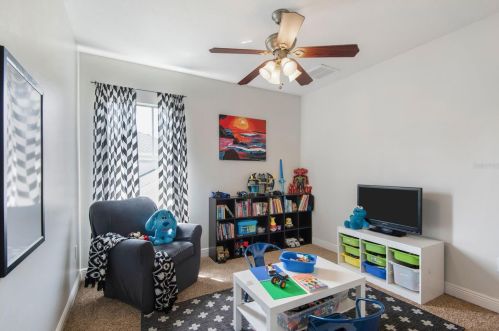 8149 Lagerfeld Dr, Land O Lakes FL  34637-3203 exterior