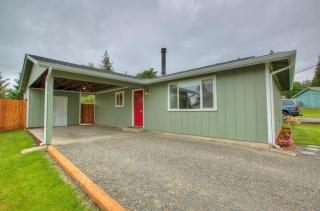 915 118th Avenue Ct, Puyallup, WA 98372-1422
