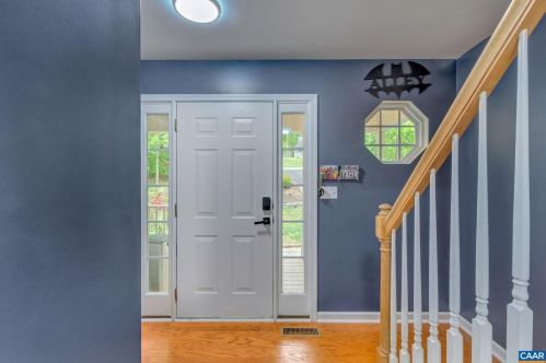 3 Watts Cir, Bybee VA  22963-2051 exterior
